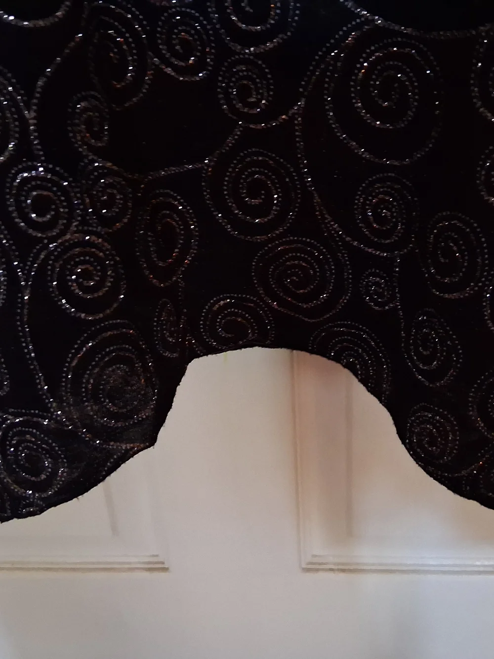 Dressbarn COLLECTION Black Sparkle Swirl Cap Sleeve Top - Picture 6 of 13